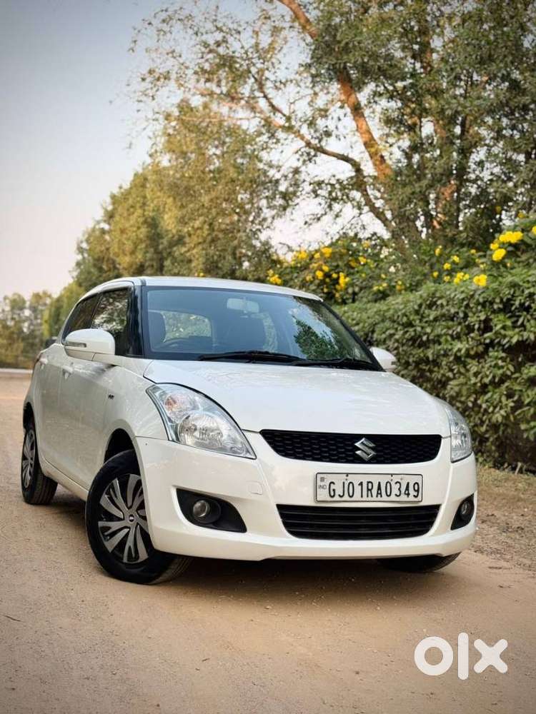 Maruti Suzuki Swift 1.2 Vxi (o), 2013, Petrol