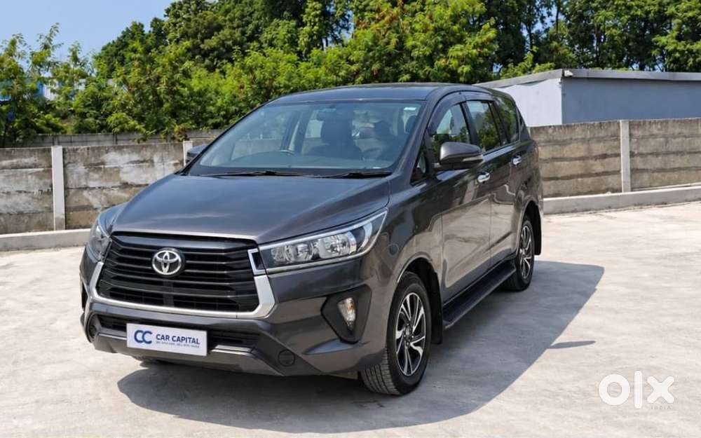 Toyota Innova Crysta 2.4 G Mt 8s, 2022, Diesel