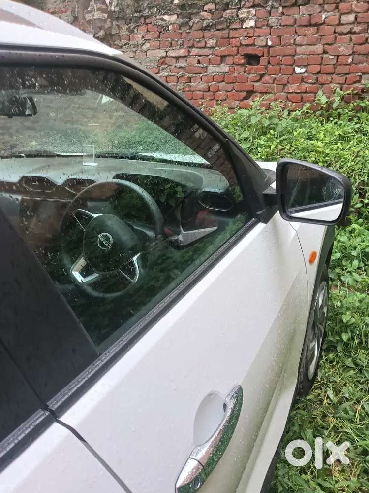 Nissan Magnite 2026 Petrol 4000 Km Driven