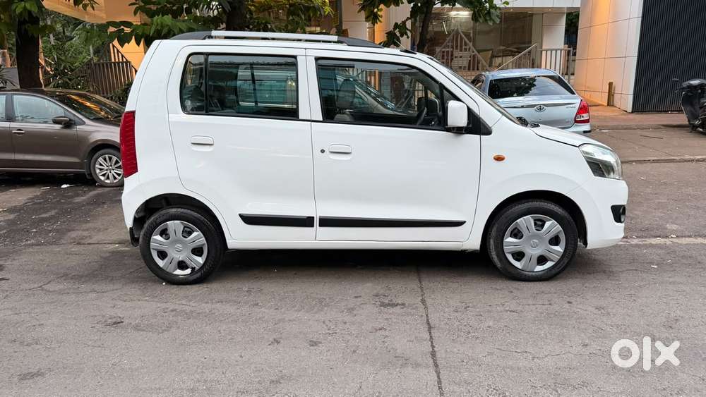Maruti Suzuki Wagon R Vxi Amt1.2, 2016, Petrol