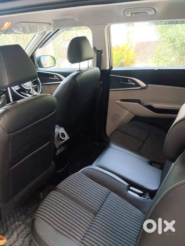 Kia Carens 2023 Petrol Good Condition