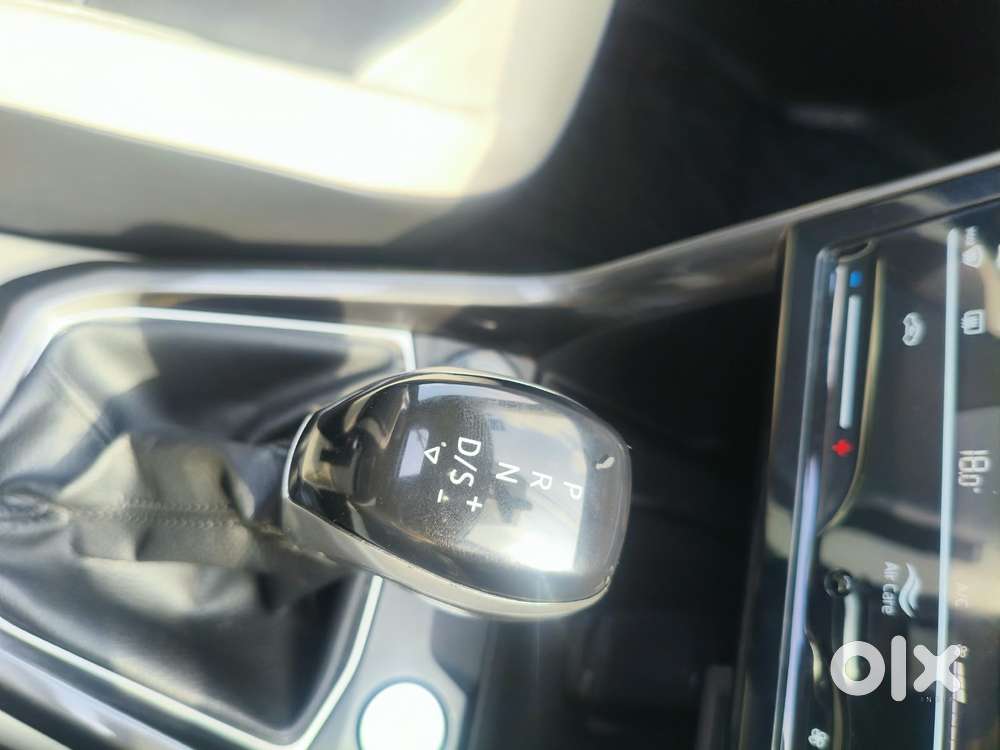 Volkswagen Taigun Topline 1.0 Tsi Mt (electric Seats), 2024, Petrol