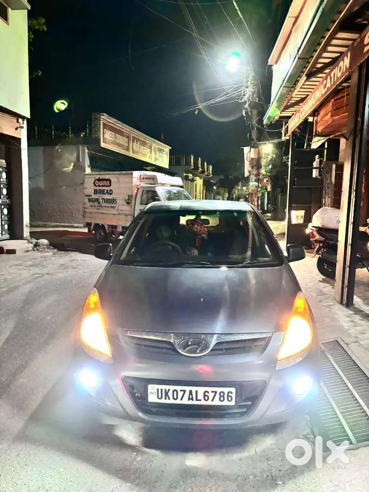 Hyundai I20 2011(oct) Diesel Well Maintained Neat & Clean Car