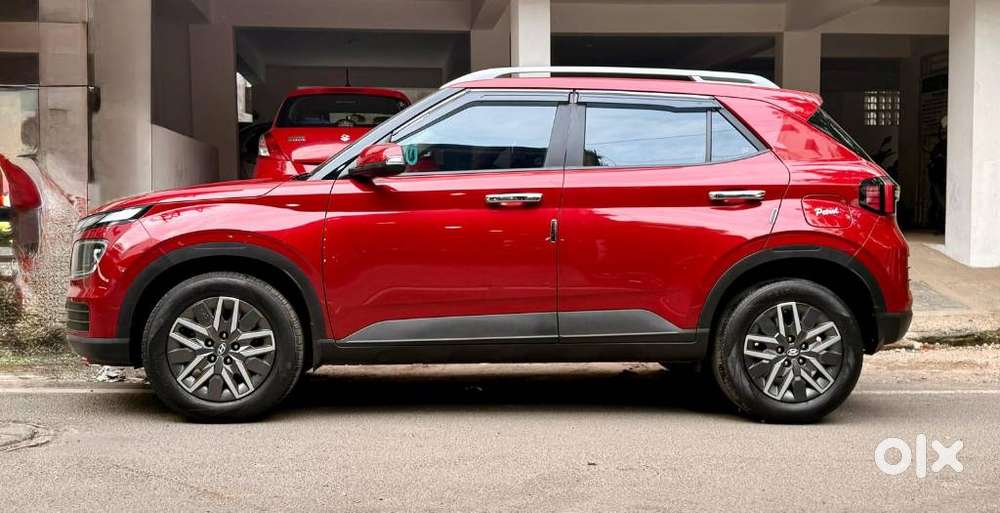 Hyundai Venue 1.0 S (o) Turbo Dct, 2024, Petrol