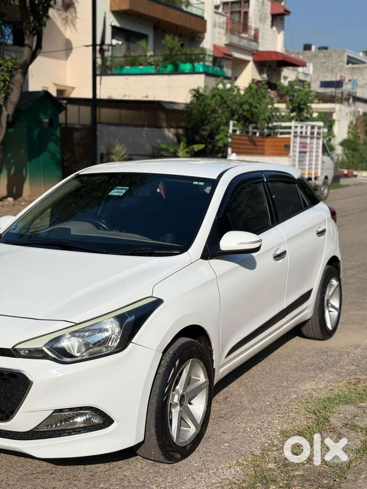 Hyundai Elite I20 1.4 Sportz (o) Crdi, 2016, Diesel