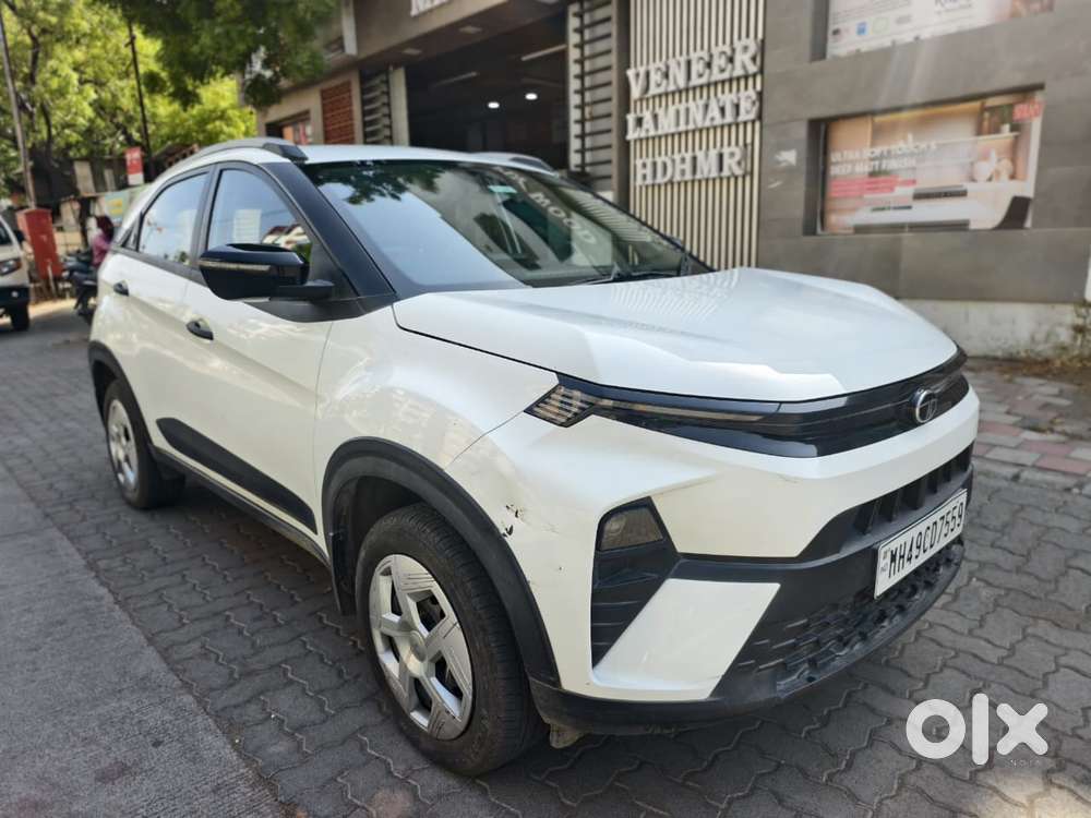 Tata Nexon Pure (s) 1.2 Petrol 6amt, 2024, Petrol