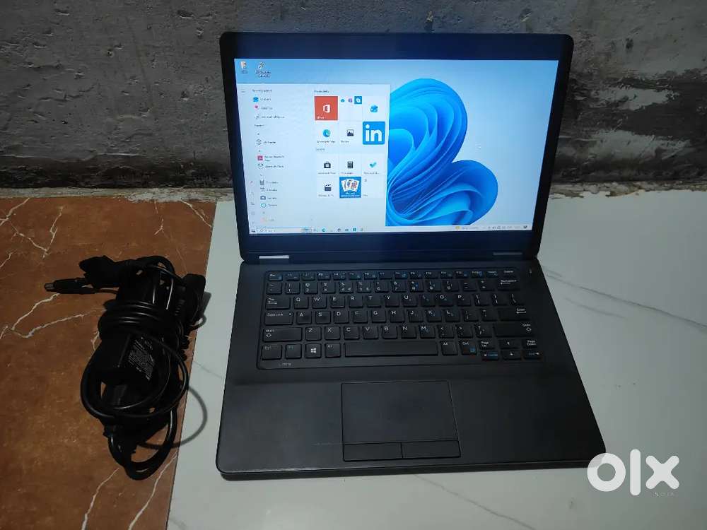 Dell Latitude i5/8GB/256GBSSD/WIN10PRO LIC/MS OFFICE