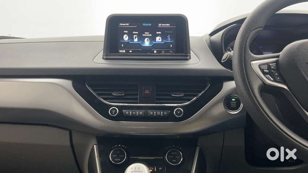Tata Nexon 1.2 Revotron Xz Plus Dual Tone, 2018, Petrol
