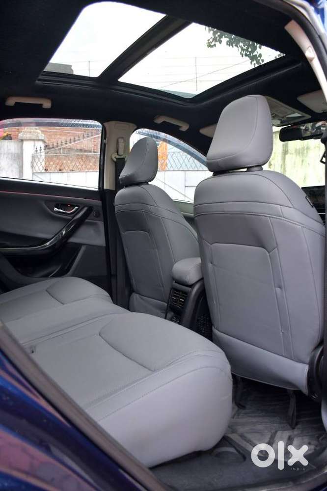 Tata Nexon, 2025, Petrol