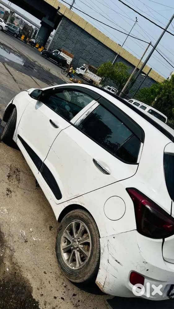 Hyundai Grand I10 Asta Petrol 2016