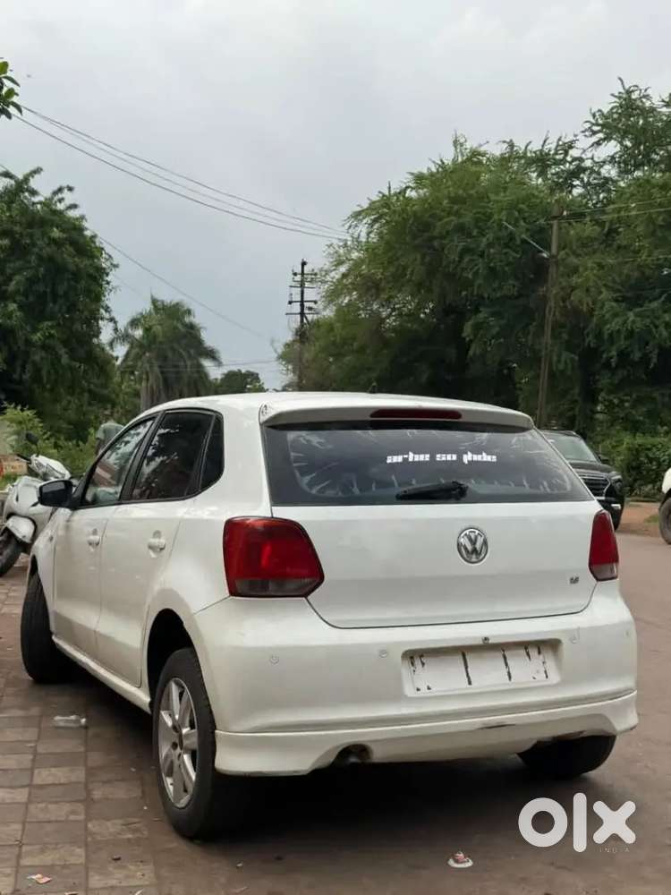 Volkswagen Polo 2013 Petrol 100000 Km Driven