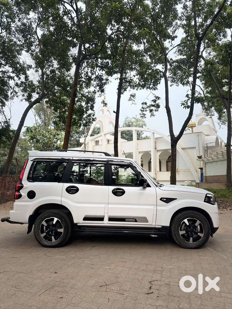 Mahindra Scorpio Classic 2.2 S 11 Mt 7 Str, 2024, Diesel