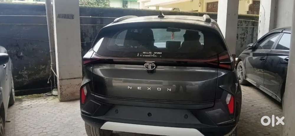 Tata Nexon Petrol 17th Nov 2023