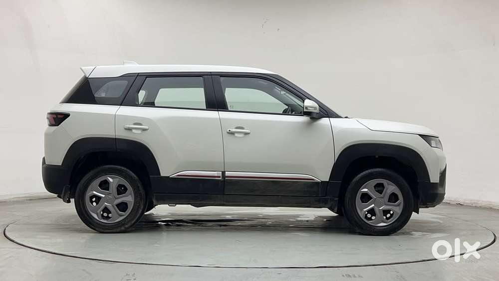 Maruti Suzuki Brezza Vxi At, 2024, Petrol