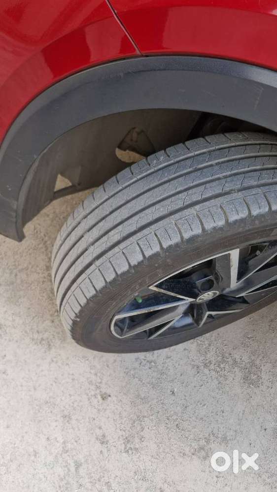 Skoda Kushaq Monte Carlo 1.0l Tsi Mt, 2022, Petrol