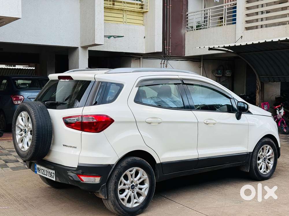 Ford Ecosport Titanium Petrol Automatic 2015 2nd Owner 77348 Km 325000