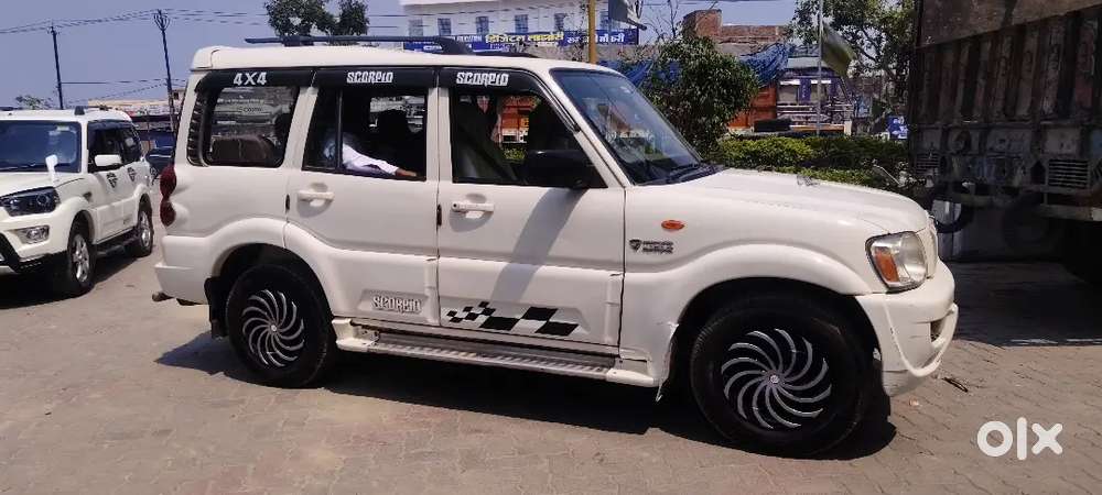 Mahindra Scorpio 2013 Diesel 190000 Km Driven