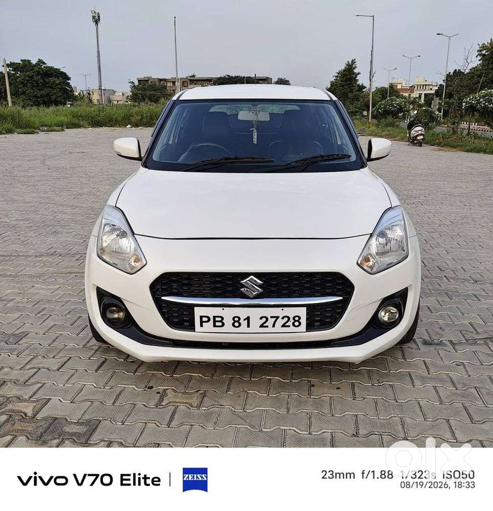 Maruti Suzuki Swift Vxi + Manual, 2022, Petrol