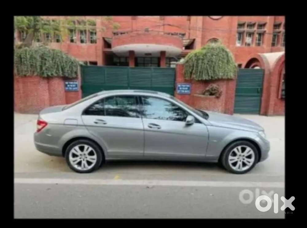 Mercedes-benz C-class 2011 Petrol 46000 Km Driven