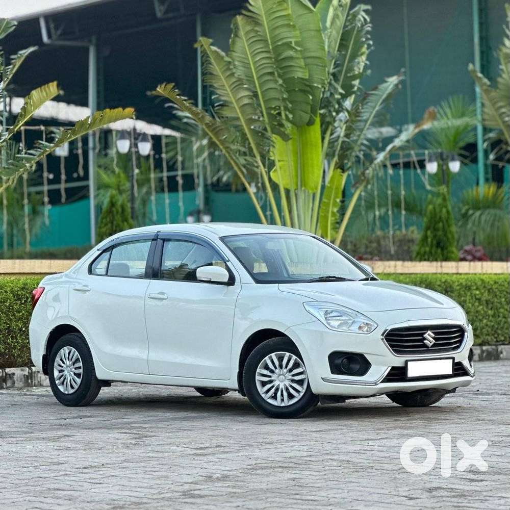 Maruti Suzuki Swift Dzire Vxi(o) Amt, 2017, Petrol