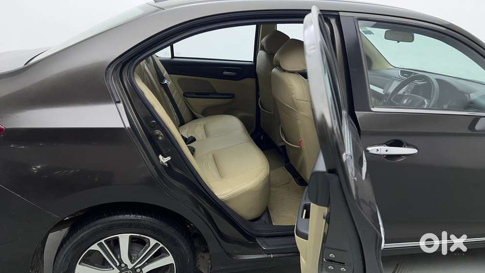 Honda Amaze Vx 1.2 Petrol Cvt, 2022, Petrol