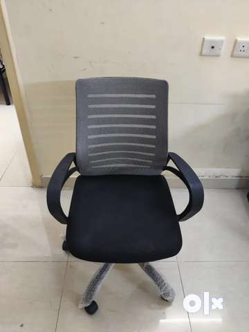 Office desk and chair best sale for sale