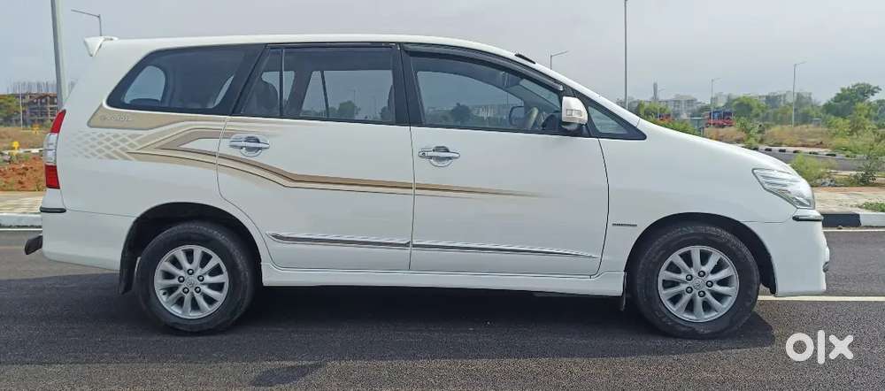 Toyota Innova 2014 Diesel 99000 Km Driven