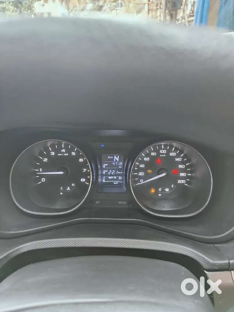 Tata Nexon Xza Plus White Diesel Automatic