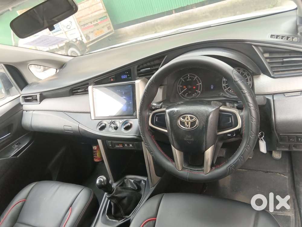 Toyota Innova Crysta 2.4 Gx Mt 8s, 2017, Diesel