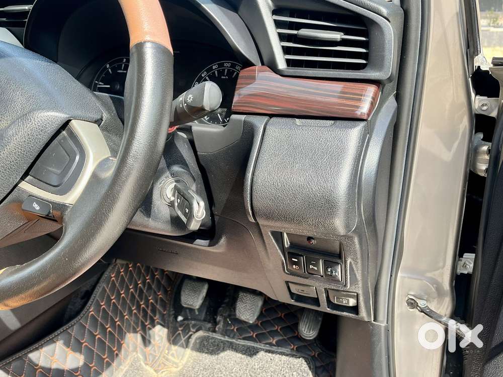 Toyota Innova Crysta 2.4 G Mt 7 Str, 2018, Diesel