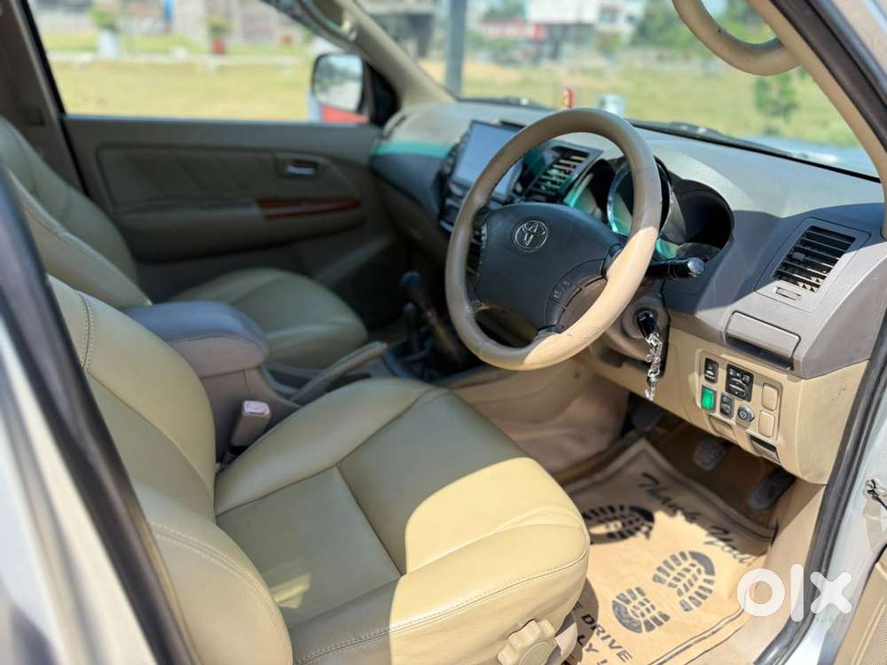 Toyota Fortuner 3.0 4x4 Manual, 2010, Diesel