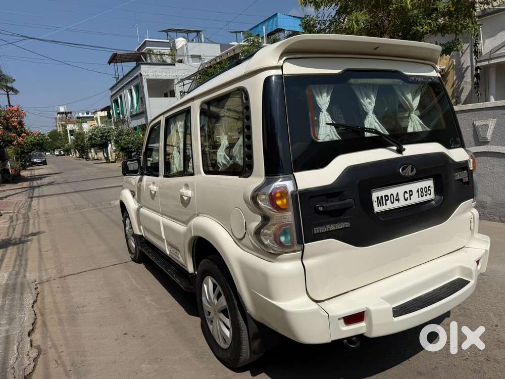 Mahindra Scorpio S6, 2015, Diesel