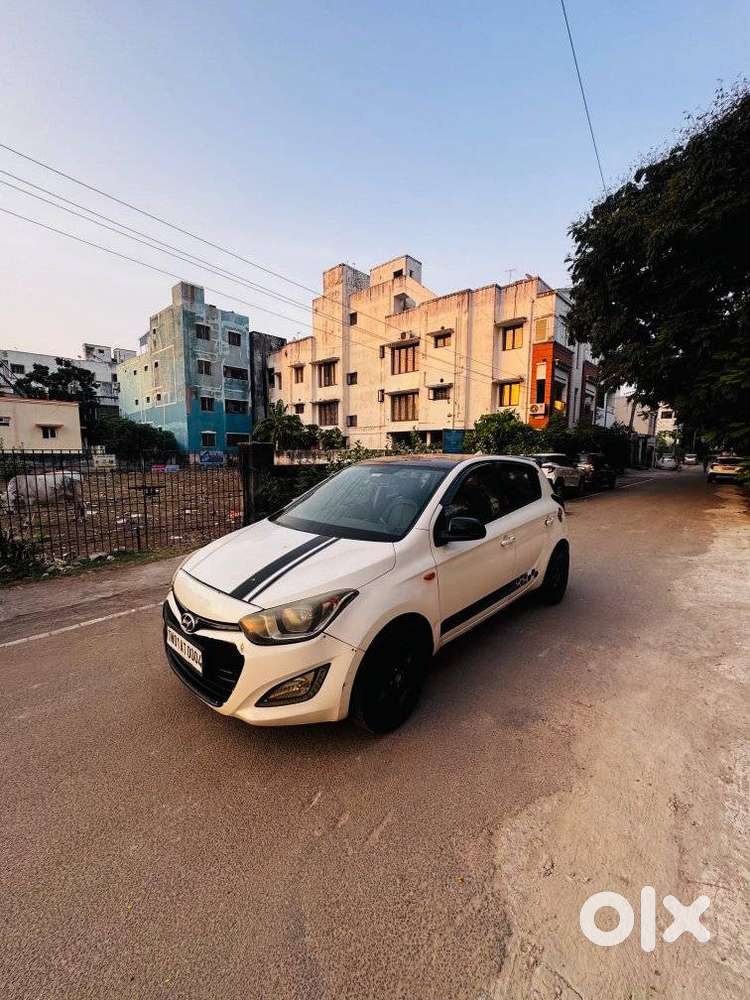 Hyundai I20 Era 1.4 Crdi 6 Speed Bs-iv, 2013, Diesel