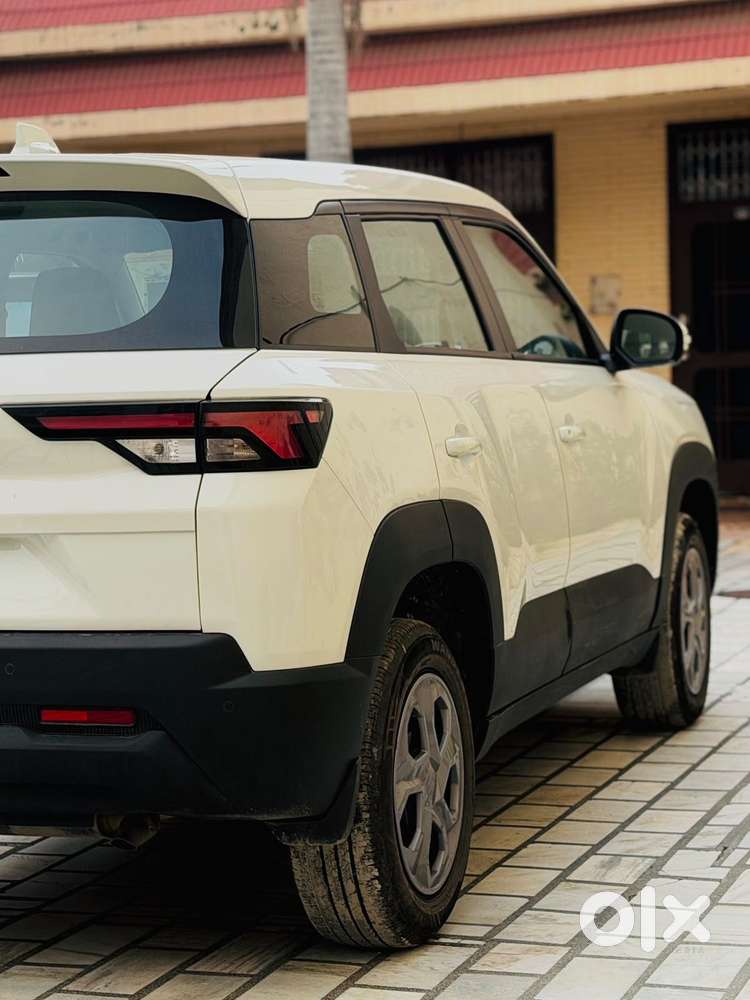 Maruti Suzuki Brezza 1.5 Lxi Smart Hybrid, 2026, Petrol