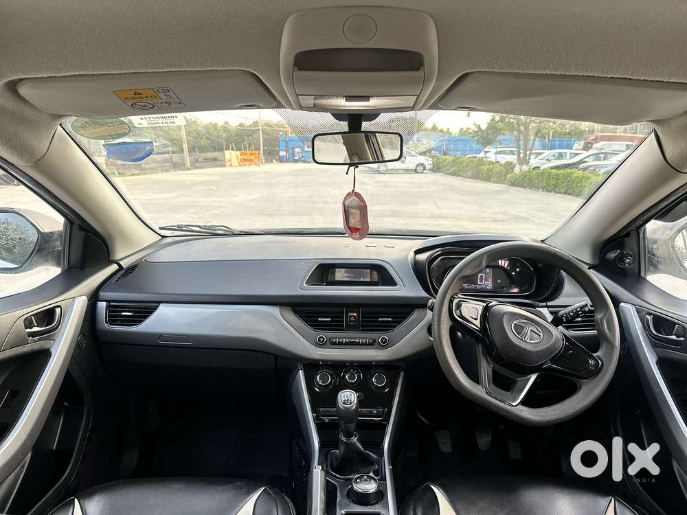 Tata Nexon 1.2 Revotron Xt, 2022, Petrol