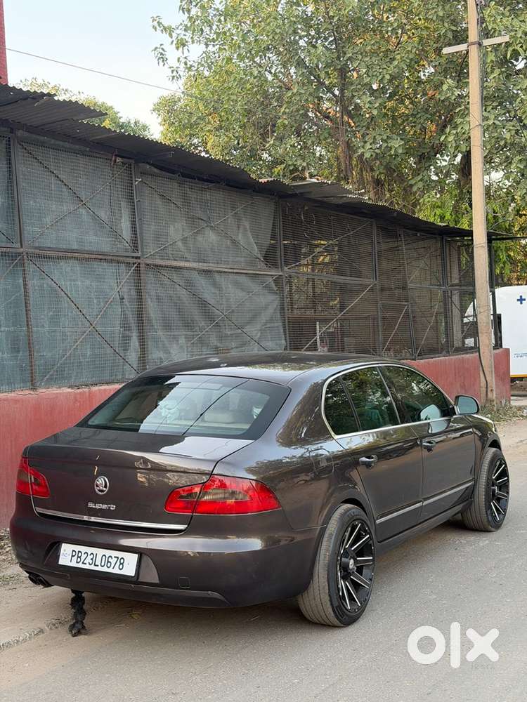 Skoda Superb Diesel 2012