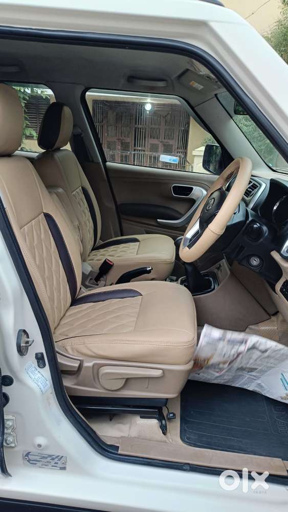 Mahindra TUV 300 mHAWK100 T8, 2016, Diesel