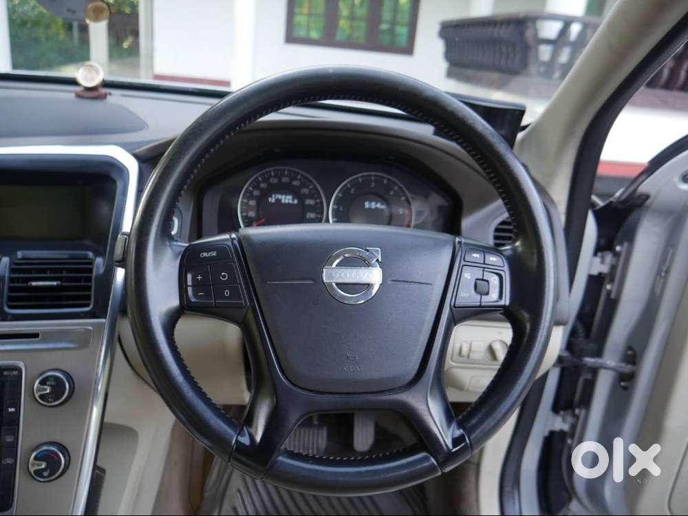 Volvo Xc60, Metalic Silver, 2012 D3, Diesel Automatic, Good Condition