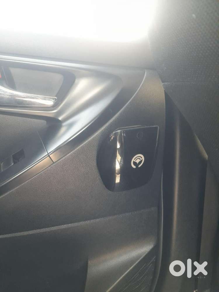 Toyota Innova Crysta Petrol 2022