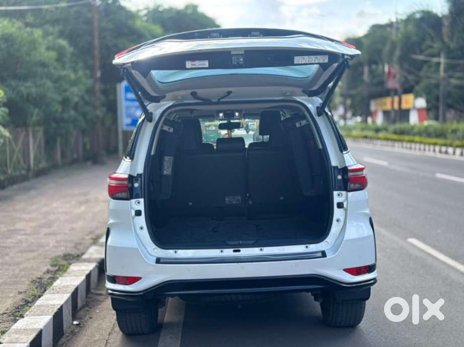 Toyota Fortuner Legender 4x2 At 2.8, 2024, Diesel