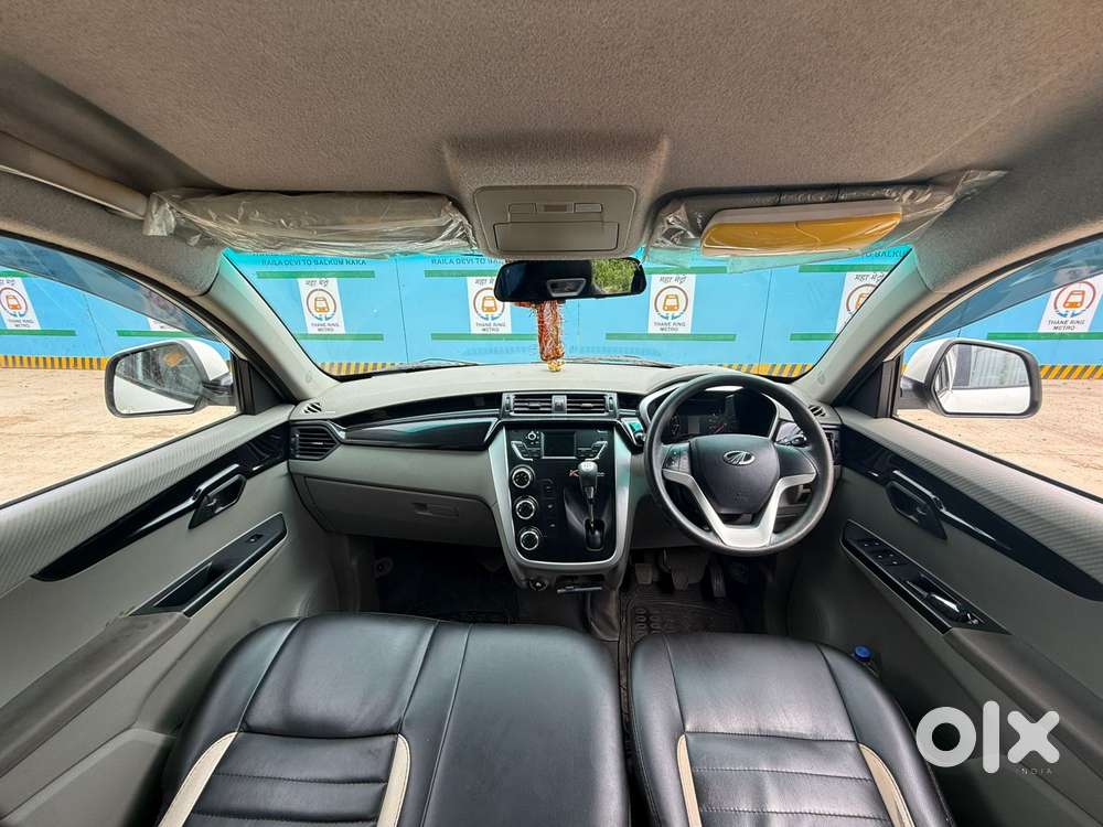 Mahindra Kuv 100 D75 K8 Dual Tone, 2016, Petrol
