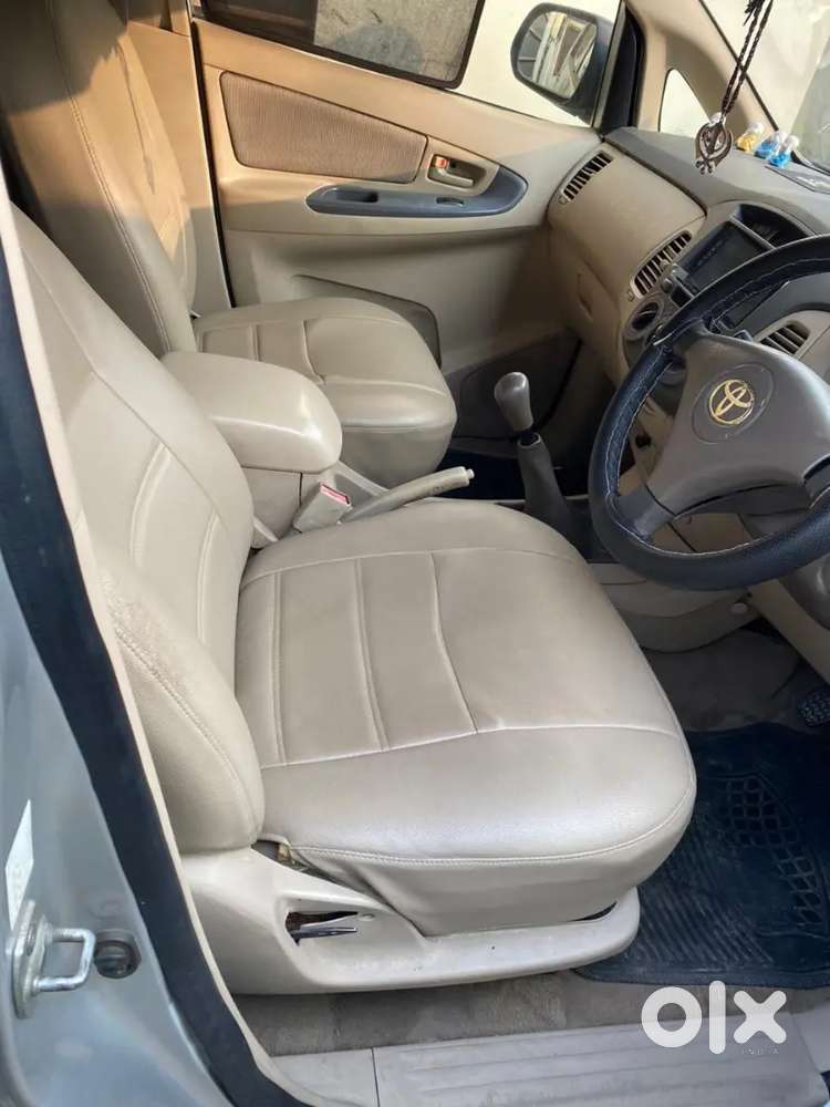 Toyota Innova 2005 Diesel 188000 Km Driven
