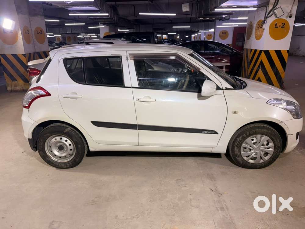 Swift Petrol Manual 2011