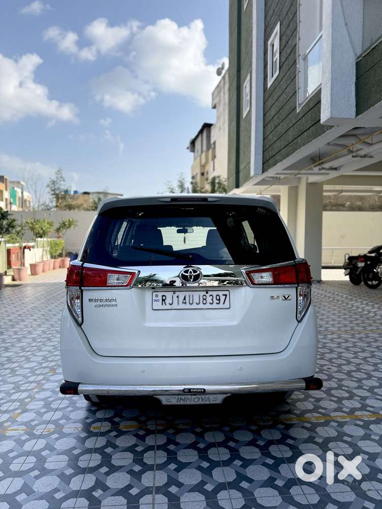 Toyota Innova Crysta 2.4 V, 2017, Diesel