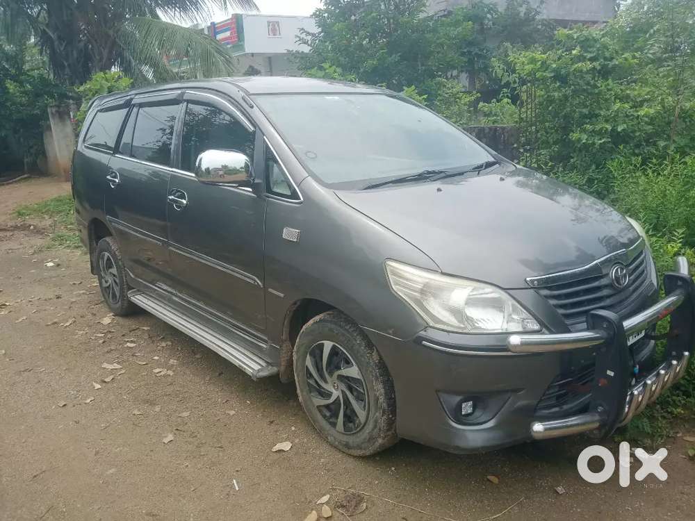 Toyota Innova 2012 Diesel 239000 Km Driven  Good Condition