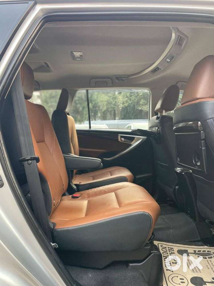 Toyota Innova Crysta