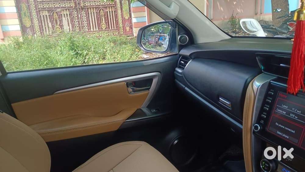 Toyota Fortuner 2023 Diesel Manual 4x4 Mt