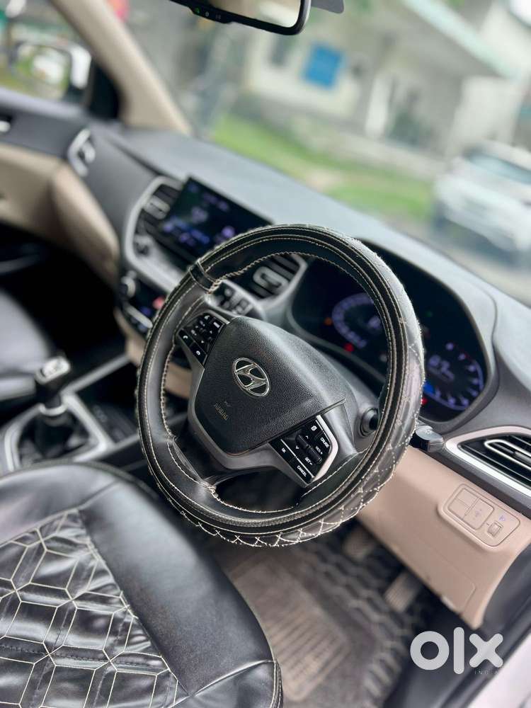 Hyundai Verna 1.5 Sx Vtvt, 2022, Petrol