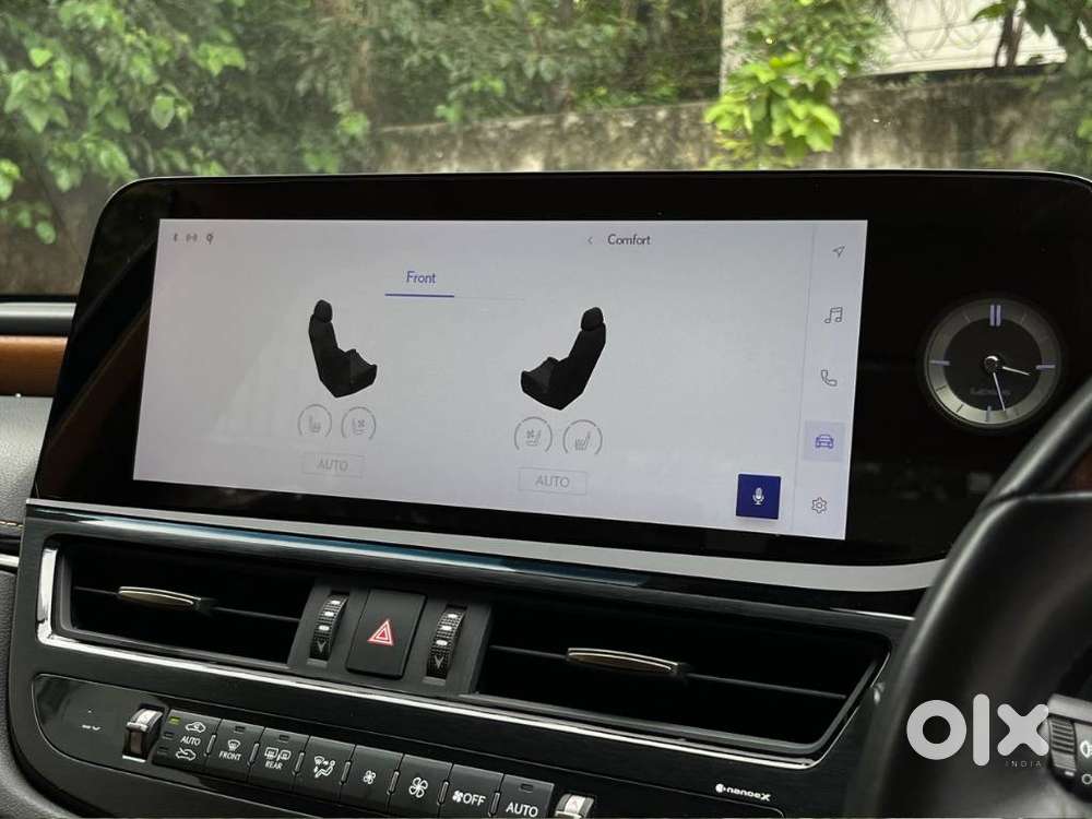 Lexus Es 300h Luxury, 2024, Petrol