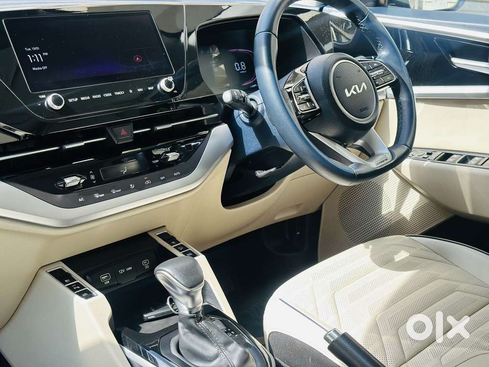 Kia Carens 1.5 Luxury Plus Diesel At 6 Str, 2022, Diesel